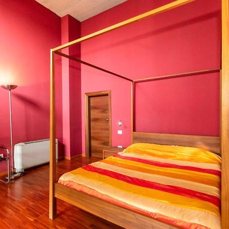 Dora Riverside Modern Apartment With Private Parking Turyn Zewnętrze zdjęcie