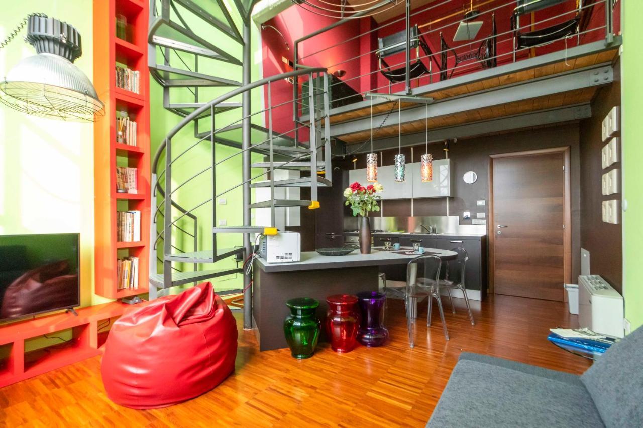 Dora Riverside Modern Apartment With Private Parking Turyn Zewnętrze zdjęcie
